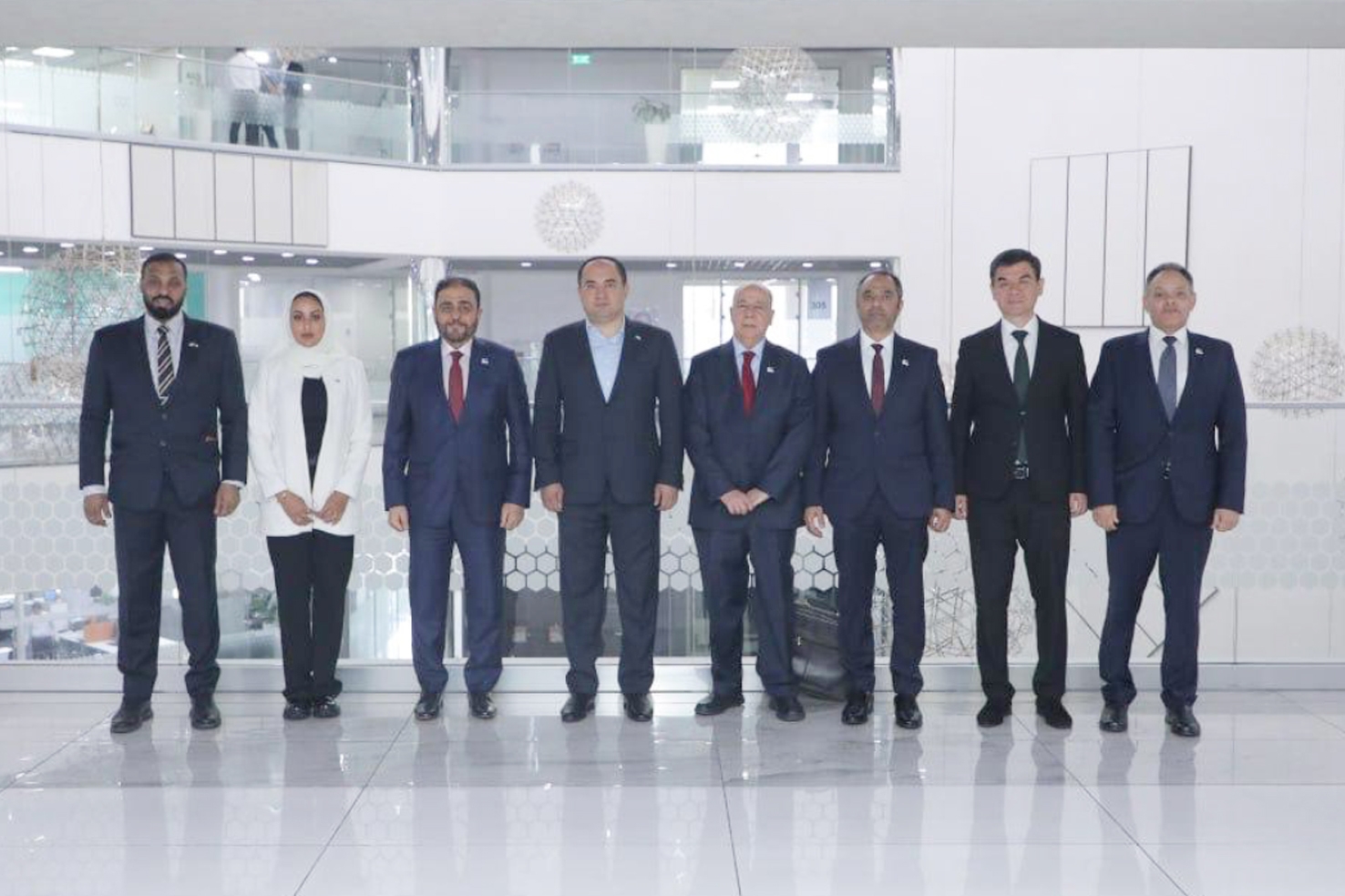 جامعة حمدان بن محمد الذكية تعزز حضورها الدولي ببحث آفاق التعاون الأكاديمي مع المؤسسات التعليمية في أوزبكستان