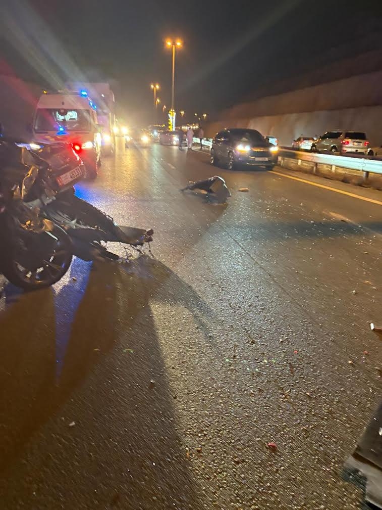 تصادم متتابع بين 20 مركبة يغلق طريق دبا الفجيرة ويصيب 9 أشخاص