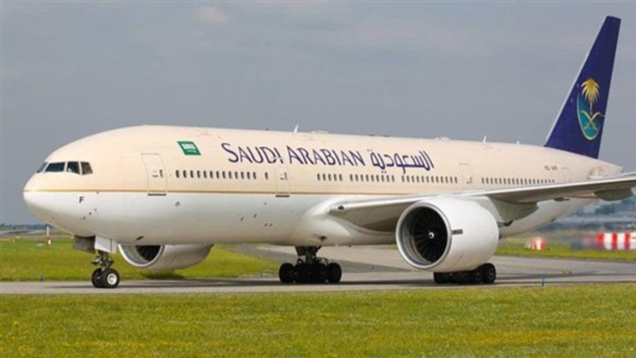 تحويل مسار طائرة للخطوط السعودية في اندونيسيا بعد تهديد بوجود قنبلة