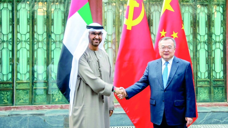 الإمارات والصين تبحثان التعاون في الصناعة والطاقة والبنية التحتية