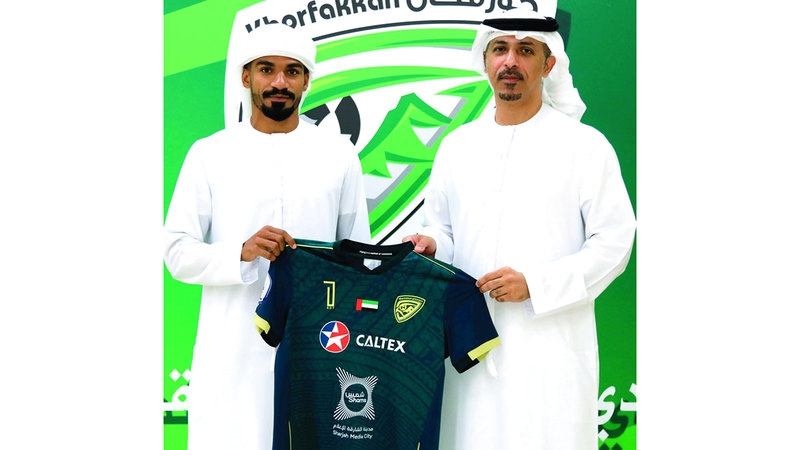 خورفكان يضم اللاعب أحمد جشك في صفقة انتقال حر