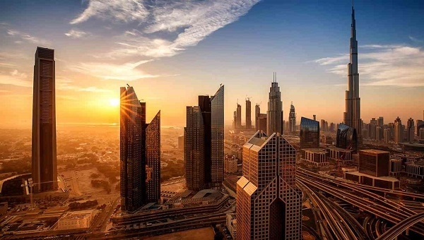 "الإمارات للفلك": انكسار شدة الحرارة في هذا الموعد