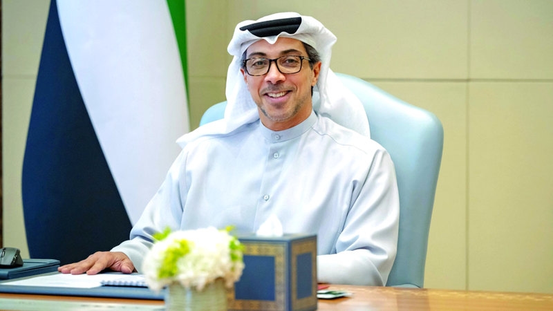 منصور بن زايد يصدر قراراً بإنشاء نيابة أبوظبي العمالية