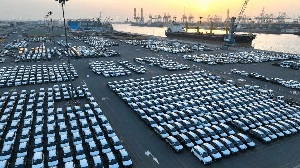 DP World sets automotive record in UAE, handling over 1 million vehicles in 2024
