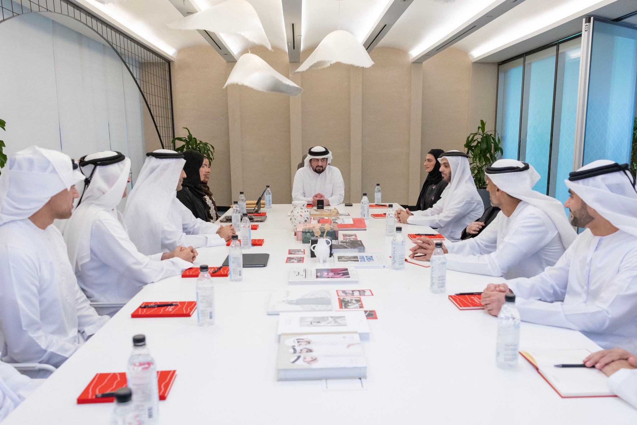 Ahmed bin Mohammed chairs first meeting of newly formed Dubai Media Council; reviews progress of key strategic initiatives