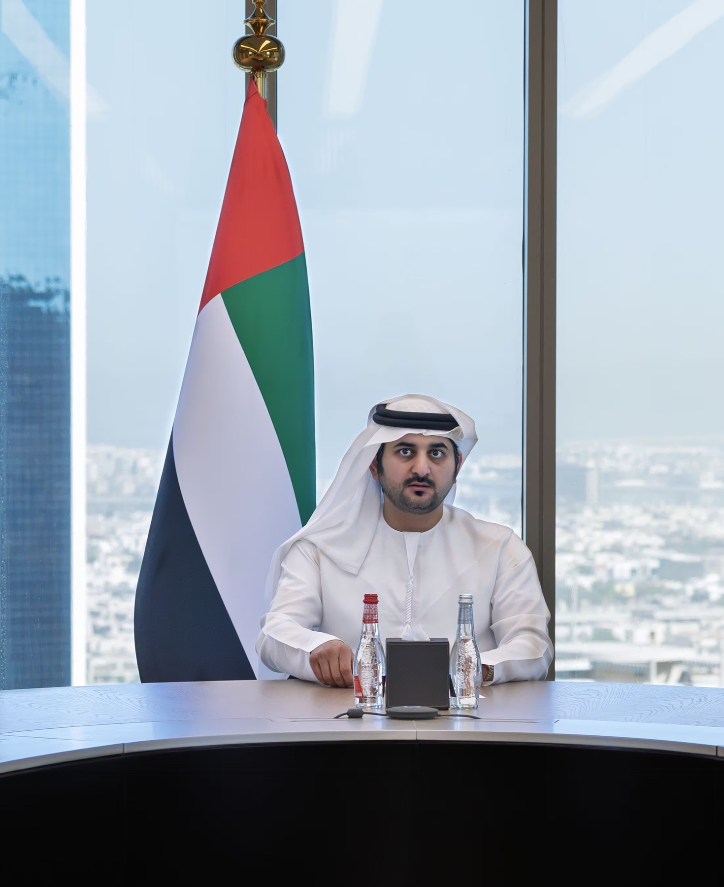 Maktoum bin Mohammed issues Decision on Financial Audit Authority's Central Violations and Grievances Committees