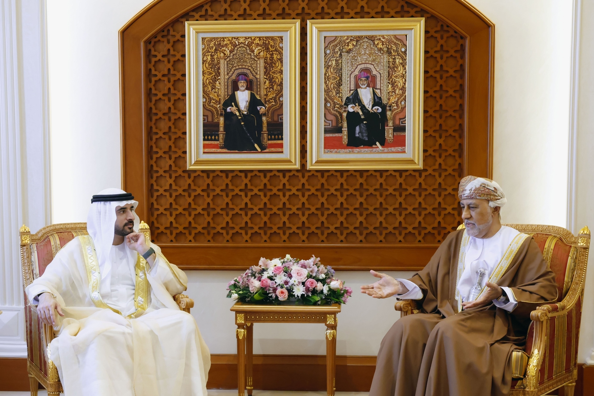 Hamdan bin Mohammed meets with Oman's Deputy Prime Minister for Defence Affairs