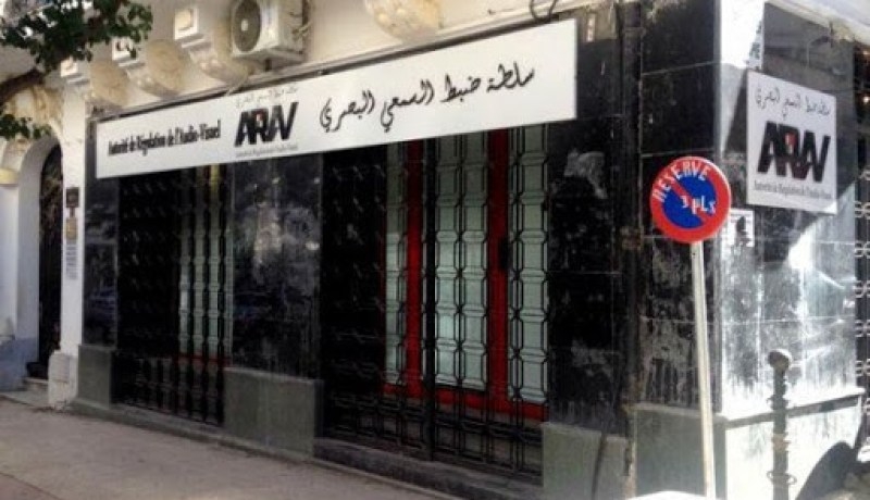 سلطة الضبط تقرر تعليق بث حصتين رياضيتين بكل من قناة البلاد و دزاير توب