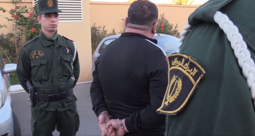 درك قسنطينة يوقف شخصا اعتدى على أحد مستعملي الطريق