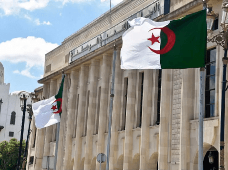 المصادقة القانون المتعلق بالوقاية من المخدرات والمؤثرات العقلية