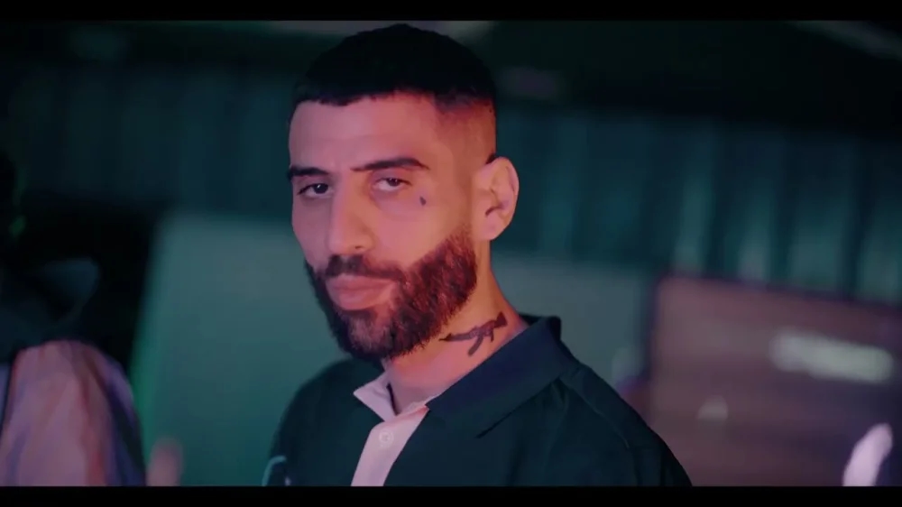 مقاضاة المغني 'ديدين كلاش' بسبب أغنيته 'سبايدر'