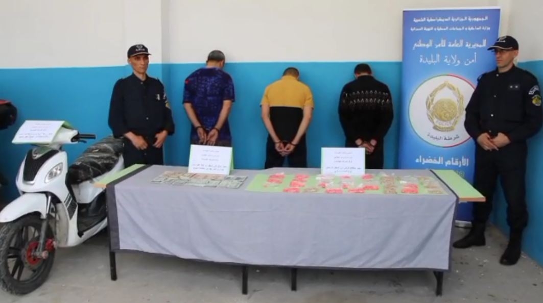 البليدة.. حجز كميات معتبرة من المؤثرات العقلية وتوقيف عدة أشخاص