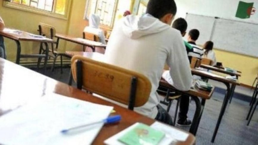 باتنة.. الحبس لطالب وشريكه بتهمة الغش في 'البيام' باستعمال سماعة بلوتوث
