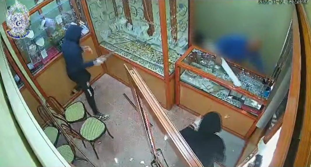 شرطة قسنطينة تطيح بمنفذي عملية السطو على محل لبيع المجوهرات