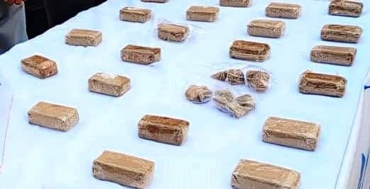 الإطاحة بمروجين وحجز 2 كلغ كيف معالج بوهران