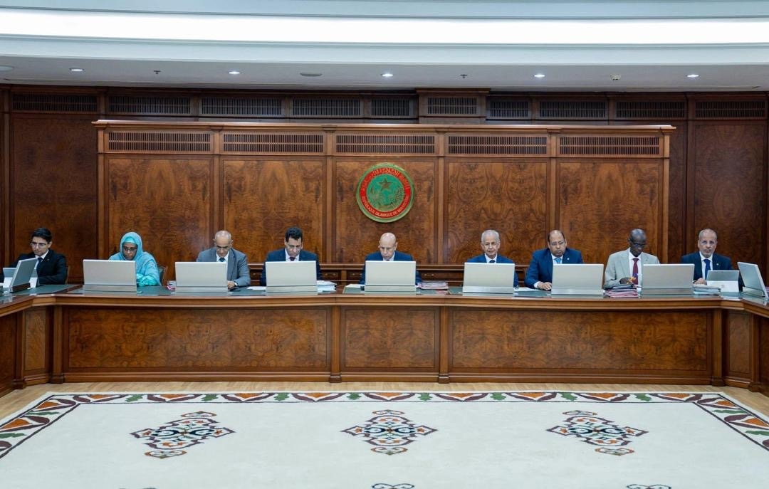 الحكومة تصادق على مشروع قانون لتحيين السياسة الوطنية للصيدلة (بيان)