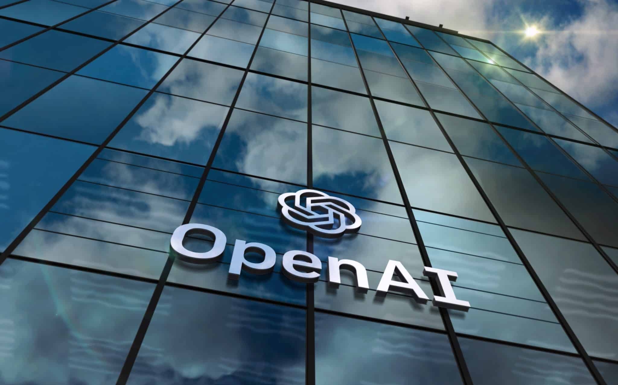 OpenAI تخطط للاستحواذ على شركة ناشئة لإنتاج جهاز ينافس "آيفون"