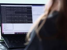 حملة تصيّد إلكتروني تستغل إحدى خدمات جوجل لاختراق حسابات فيسبوك