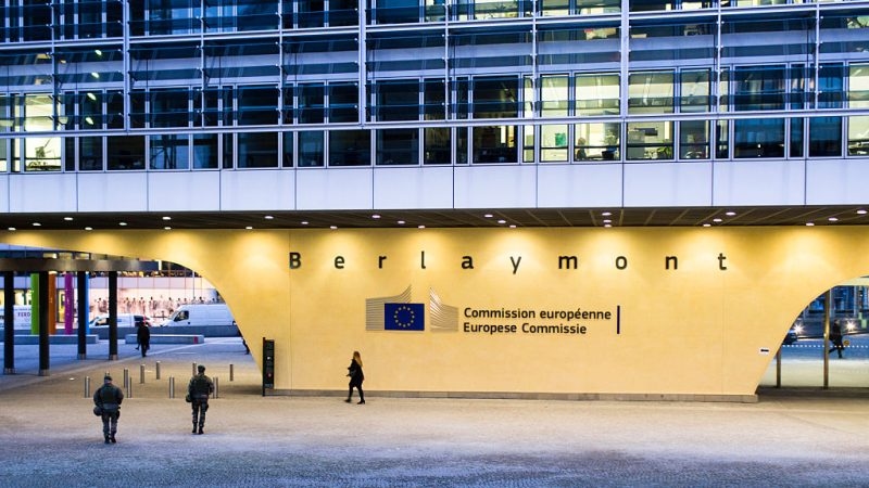 EU Commission struggles to explain tobacco tax plan