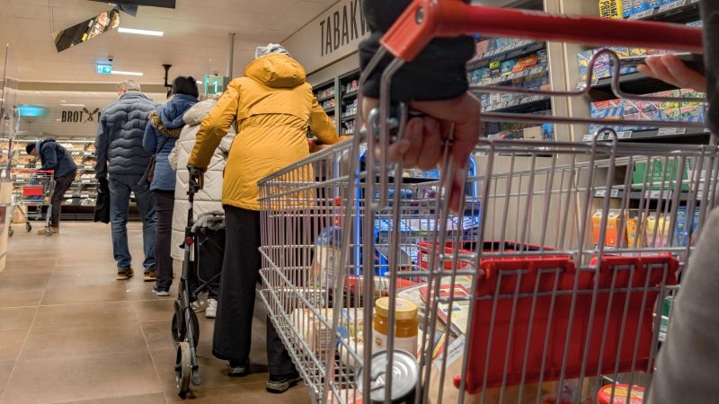 Austria presses Brussels over high food prices, denounces market abuses
