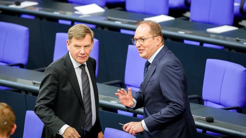 German government sued over deportation of Afghan refugees from Pakistan