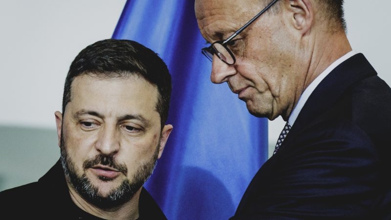 Ukraine willing to discuss territorial issues with Russia, German chancellor says