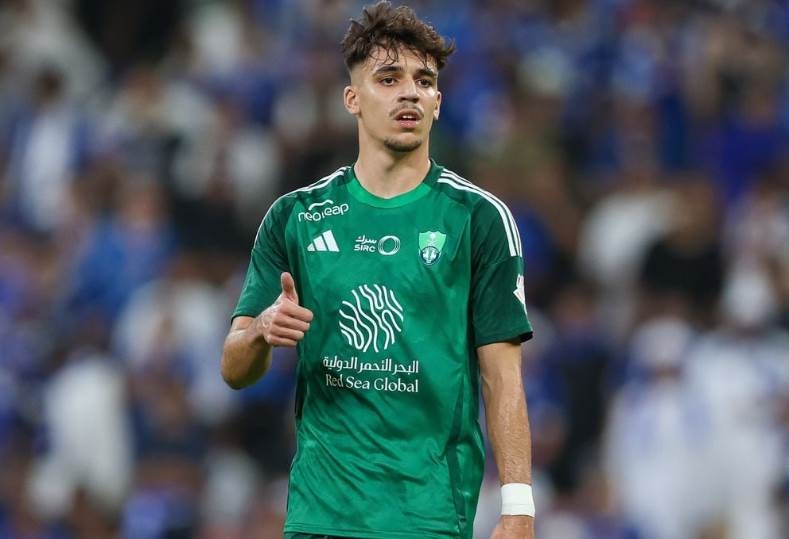 منافس الأهلي.. بورتو يقترب من حسم التعاقد مع جابري فيجا
