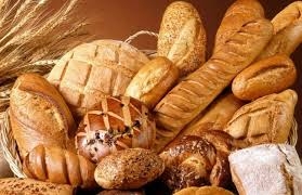 ماذا يحدث لجسمك عند تناول الخبز يوميا؟