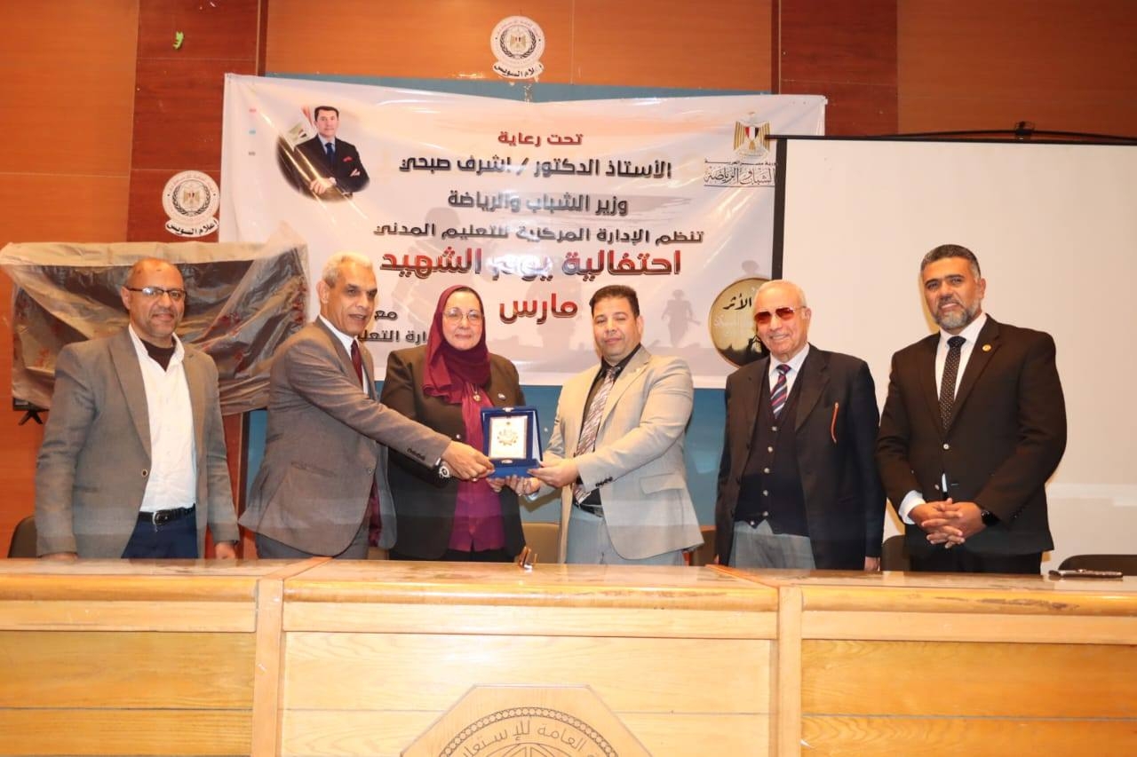 بمشاركة أعضاء نادي القيادات الشبابية