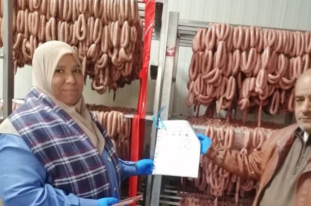 ضبط 3طن مواد غذائية مجهولة المصدر و3000 لتر سولار ببلبيس
