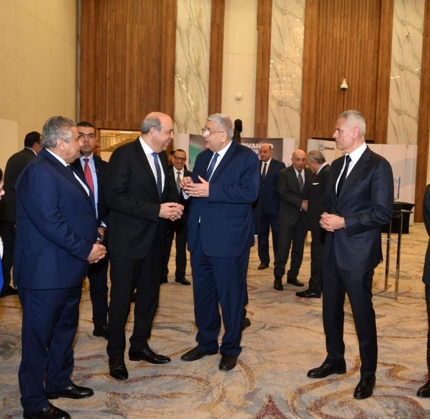 تحت رعاية وبحضور وزير الطيران المدني ..