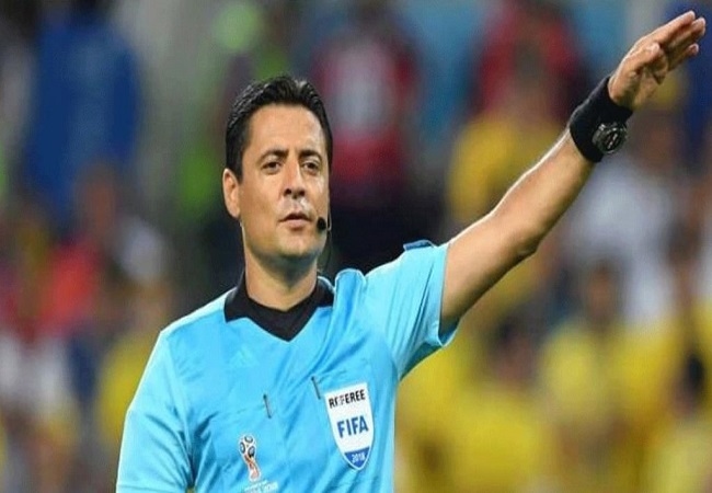 علي رضا فغاني يدير مباراة نهائي كأس العالم للأندية