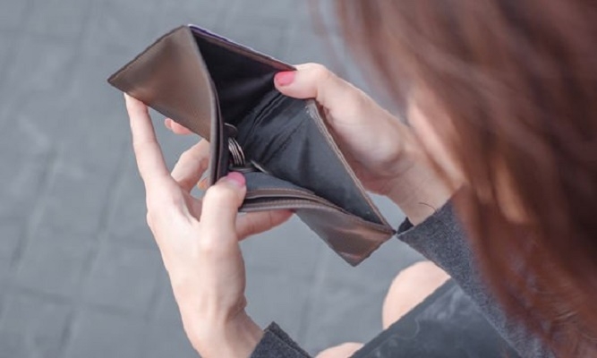 دراسة توضح تأثير الدخل المرتفع على مستويات التوتر والرضا عن الحياة
