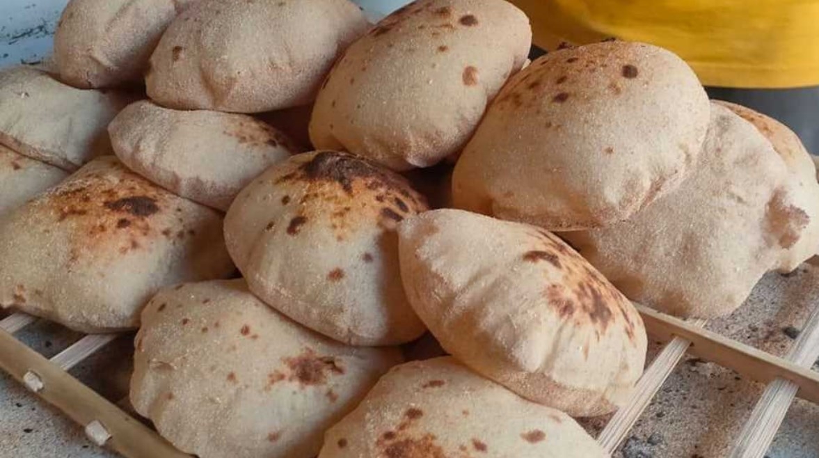 سعر رغيف الخبز السياحي بعد تحريك أسعار الوقود.. شعبة المخابز توضح