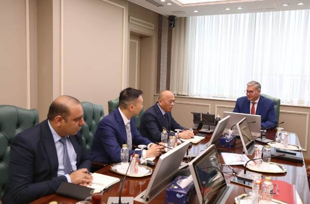 وزير البترول يبحث مع وفد شيماى الصينية فرص الاستثمار في التعدين