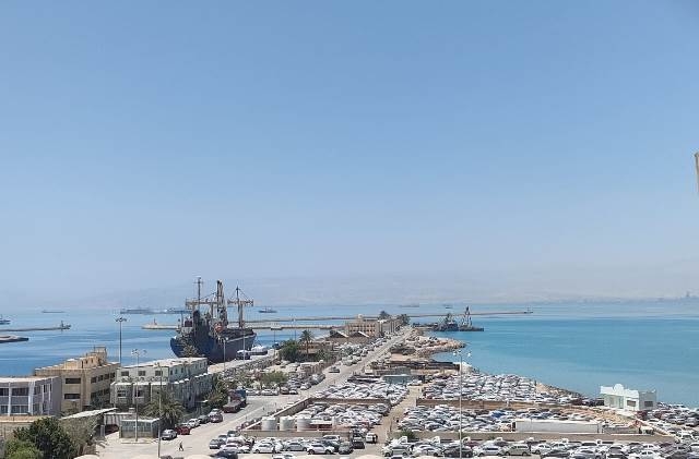 إعادة فتح موانئ السويس وانتظام الملاحة بموانئ البحر الأحمر
