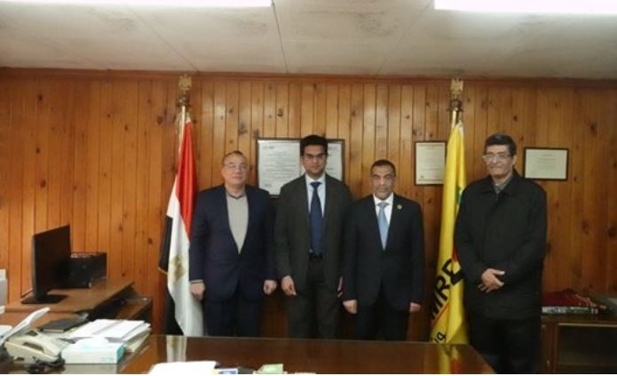 مركز بحوث الفلزات يناقش التعاون مع ماليزيا في مجال الطاقة الشمسية