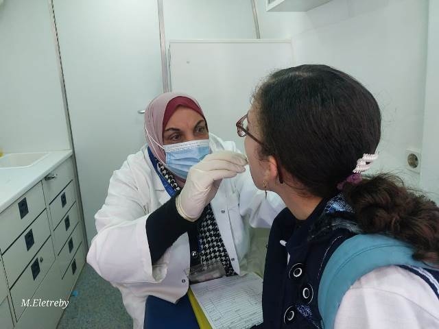 علاج ٧٨٠ مواطنا بالمجان في قافلة طبية بدمياط