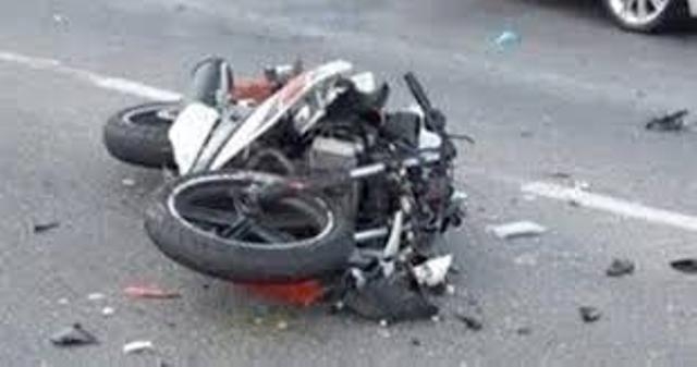 إصابة 2 إثر انقلاب دراجة نارية في مدينة 6 أكتوبر