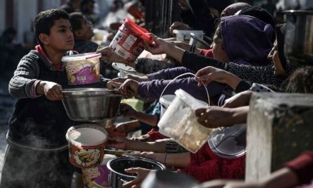 الجوع يفتك بأهالى غزة