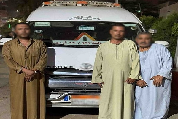 الداخلية تكشف تفاصيل اصطدام سائق "ميكروباص" عمداً بعدد من الأشخاص