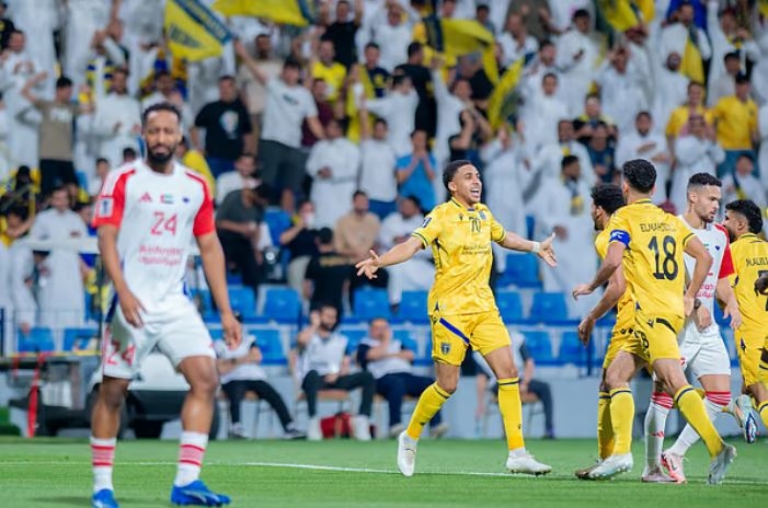 الشارقة الإماراتي يتخطي التعاون ويتأهل لنهائي دوري أبطال آسيا 2