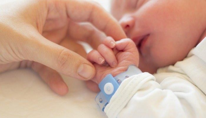 الصين تواجه أزمة نقص المواليد بحوافز مالية للتشجيع على الإنجاب