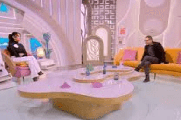 محمد نجاتي: " انا تلميذ فى مدرسة أحمد زكي "