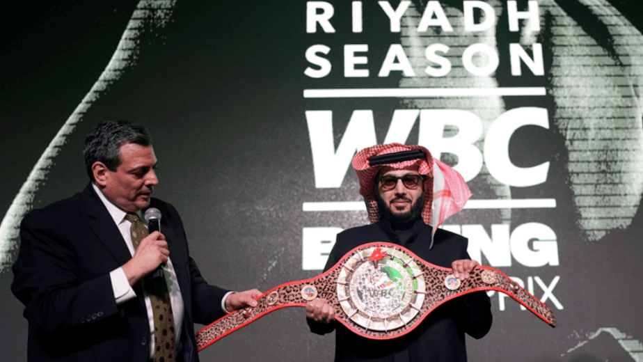 تركي آل الشيخ يعلق علي تشكيل الاتحاد السعودي للملاكمة الجديد