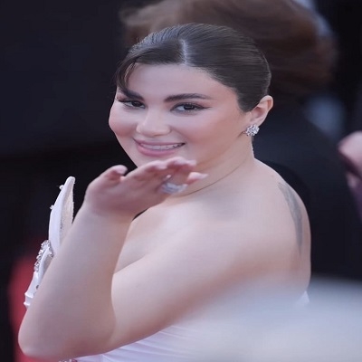 هدى الإتربي تخطف الأنظار في مهرجان كان السينمائي