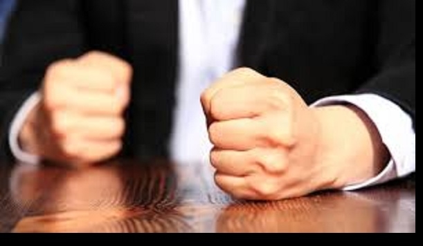 الحلف دون قصد.. متى يُعد لغوًا لا كفارة فيه