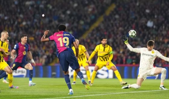 "يويفا" يكشف عن التشكيل المثالي لدور ربع نهائي دوري أبطال أوروبا