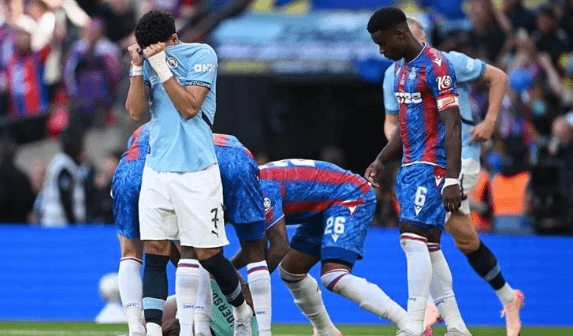 نهائي كأس الاتحاد.. مان سيتي يتأخر بهدف أمام كريستال فى الشوط الأول