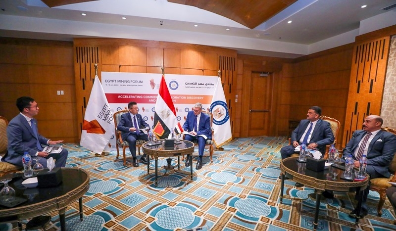 وزيرالبترول يلتقي وفد"آسيا بوتاش"الصينية لبحث فرص الاستثمار في التعدين